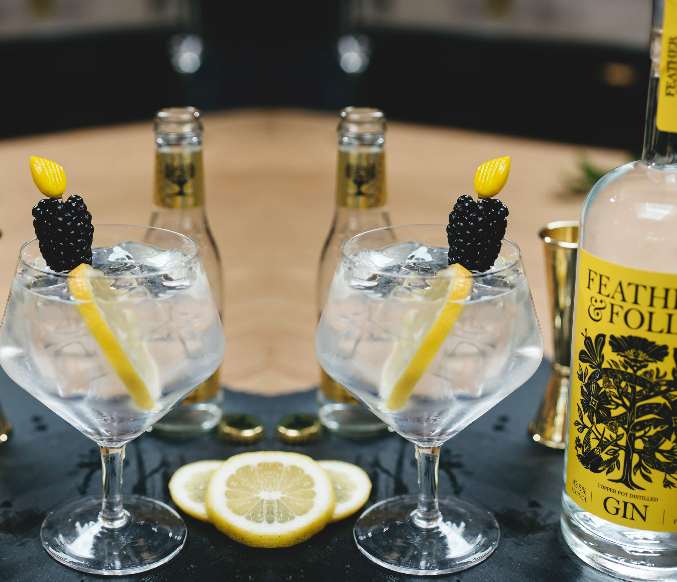 Folly & Tonic cocktail